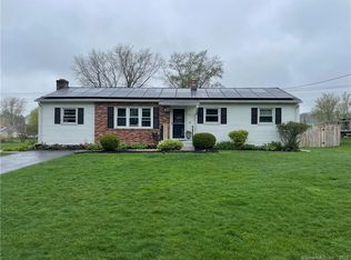 86 Conwell Rd, Meriden, CT 06451
