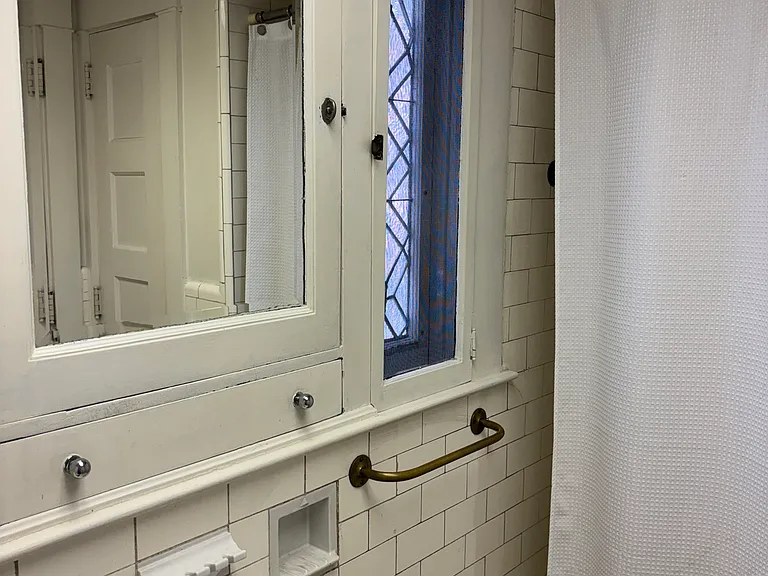 535 W Orange St #2 — Photo 20