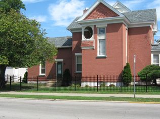 102 N 4th St, Aurora, IL 60505