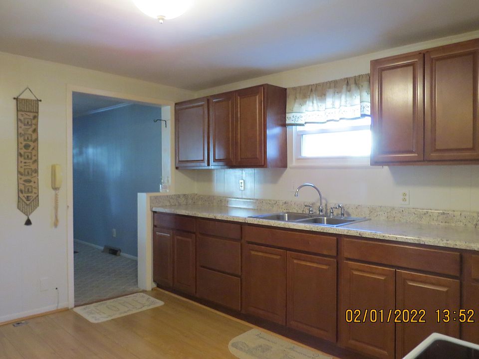 201 W Main St, Lynch, KY 40855 Zillow