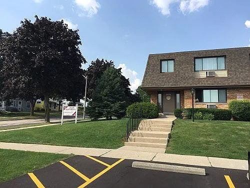 4570 S Logan Ave — Photo 1
