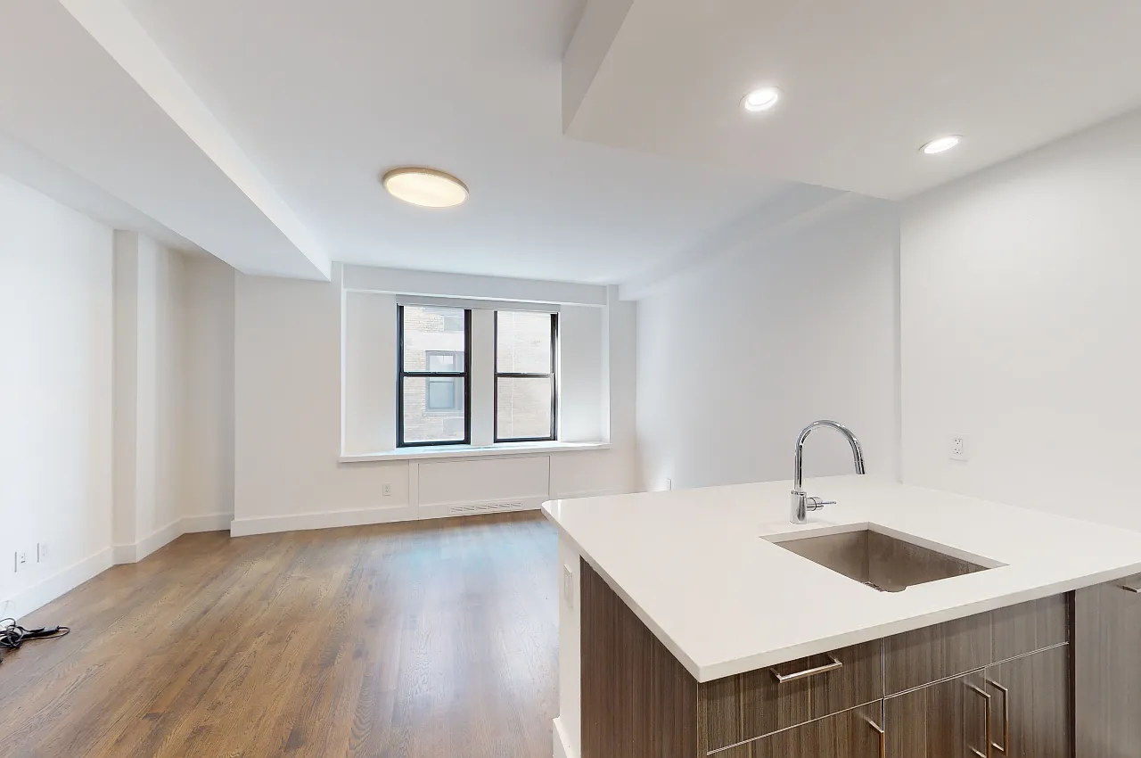 666 West End Avenue — Photo 3