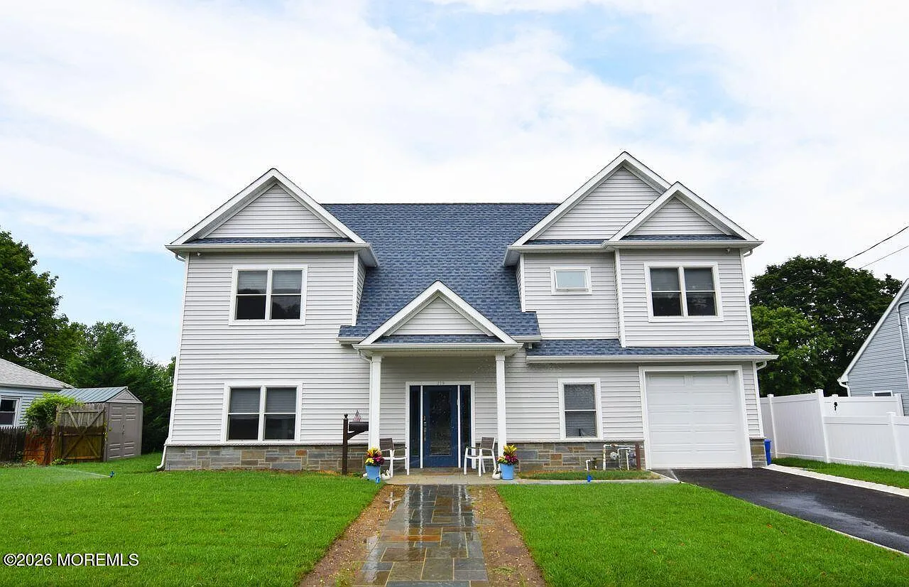 5 bed, 1986 sqft, $3,200 — Photo 1