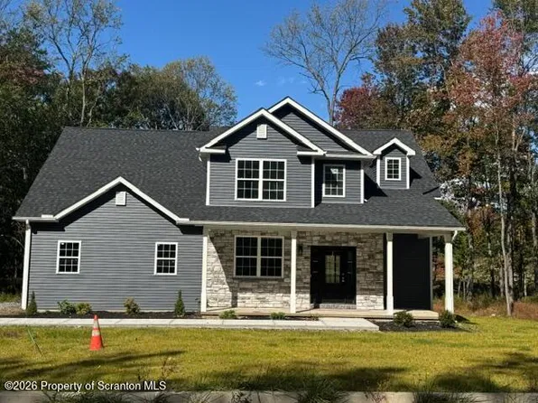 1139 Jamie Dr, Archbald, PA 18403