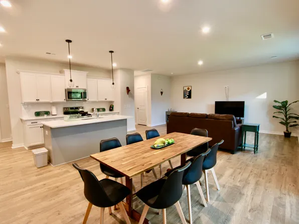 238 Lockwood Dr, Bluffton, SC 29910