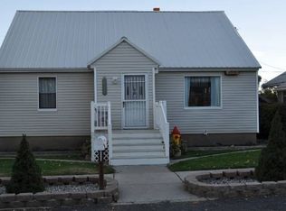 607 Main St, Davenport, WA 99122