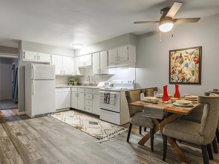 Prime at Uptown Apartments and Townhomes — Photo 42