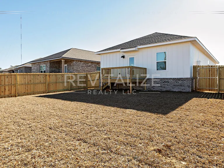 32552 Revere Dr — Photo 45