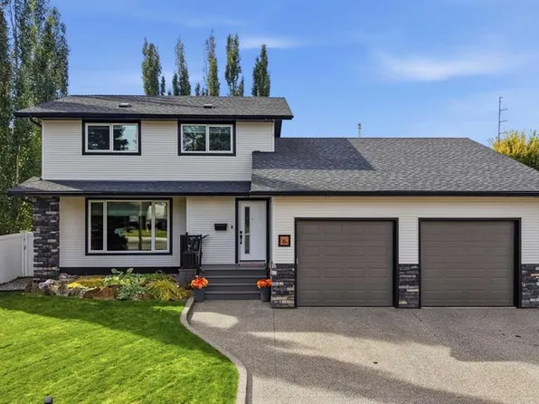 6 E Wiltshire Pl, Red Deer, AB T4N 6B7