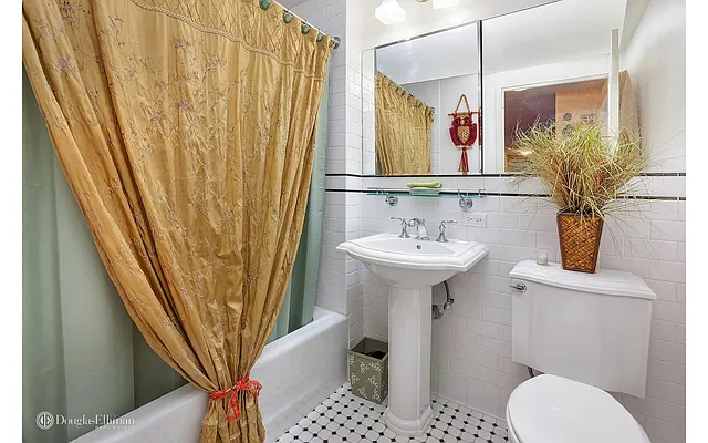 Rented by Douglas Elliman | media 6