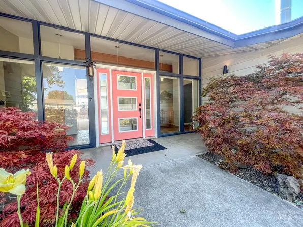1231 3rd St, Clarkston, WA 99403