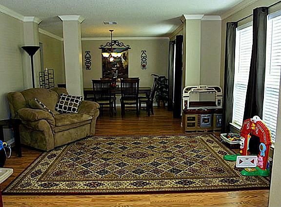 3rd image of 3901 Sage Dr