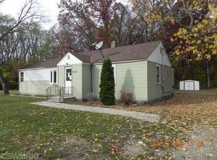 2522 Hall Rd, Muskegon, MI 49442