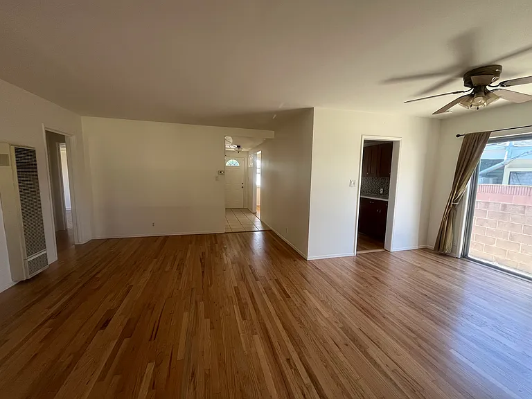 15608 Gerkin Ave — Photo 3