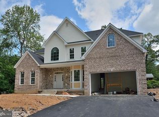 9006 Kiger St, Lorton, VA 22079
