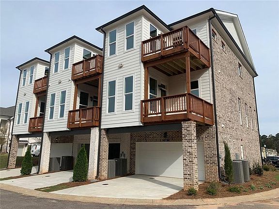 These photos are for viewing purposes only. This home is currently under construction due 1st 2nd Qu