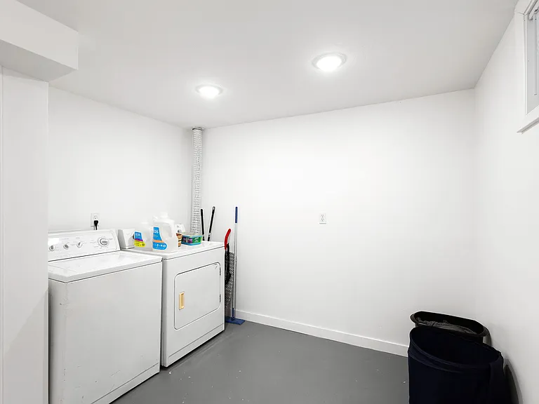 204 Dove Ave #2 — Photo 7