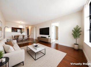 5380 Oben St #1106, Vancouver, BC V5R6H7
