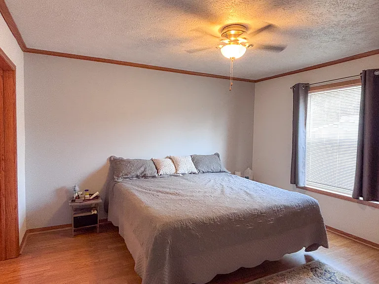 928 Jeremy St — Photo 12