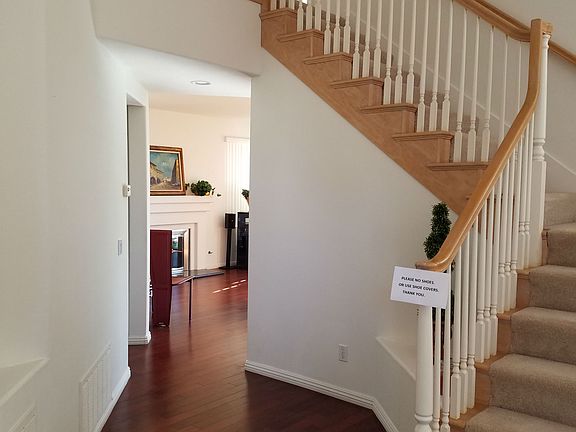 2nd image of 8969 Gainsborough Ave