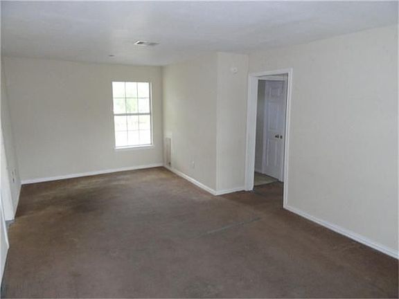 3rd image of 5815 Southford St