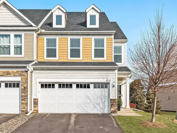 712 Maggie Way, Chanhassen, MN 55317