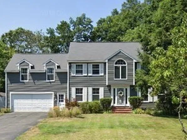 440 Mendon Rd, North Attleboro, MA 02760
