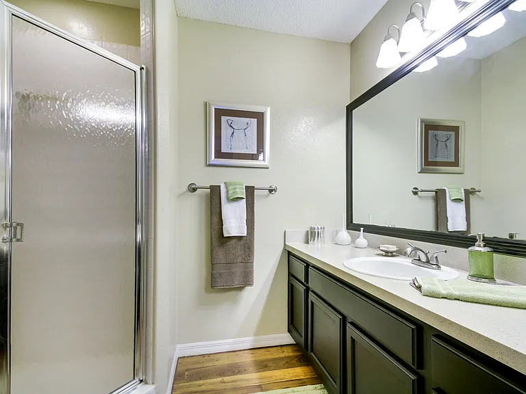 Elements of Belle Rive Apartments — Photo 14