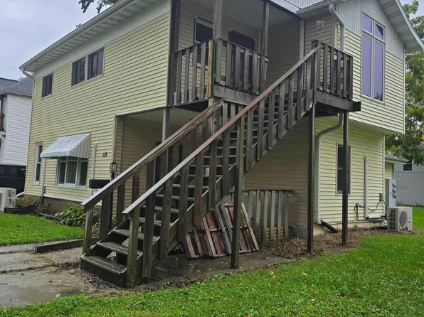119 N Madison St, Stoughton, WI 53589