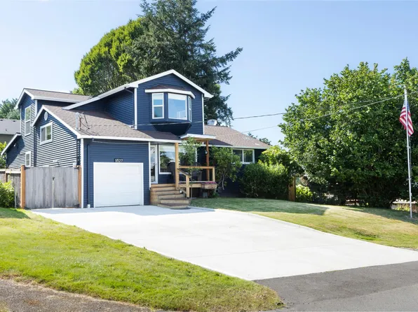 9527 42nd Ave NE, Seattle, WA 98115
