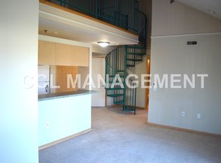 3000 Cahill Main #8, Madison, WI 53711