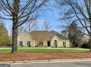 325 Sweet Briar Ct, Milton, GA