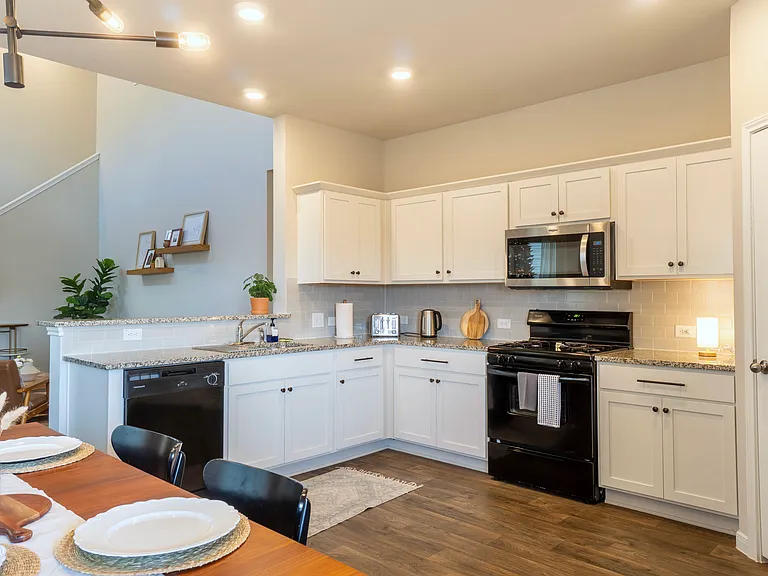 2909 Maryanne Ln — Photo 10