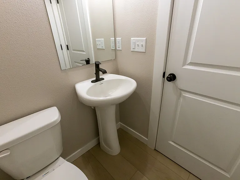 Waverly Townhomes — Photo 13