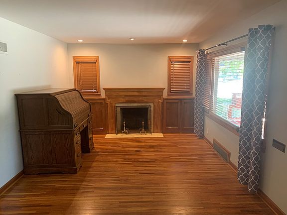 5th image of 520 Sunset Dr