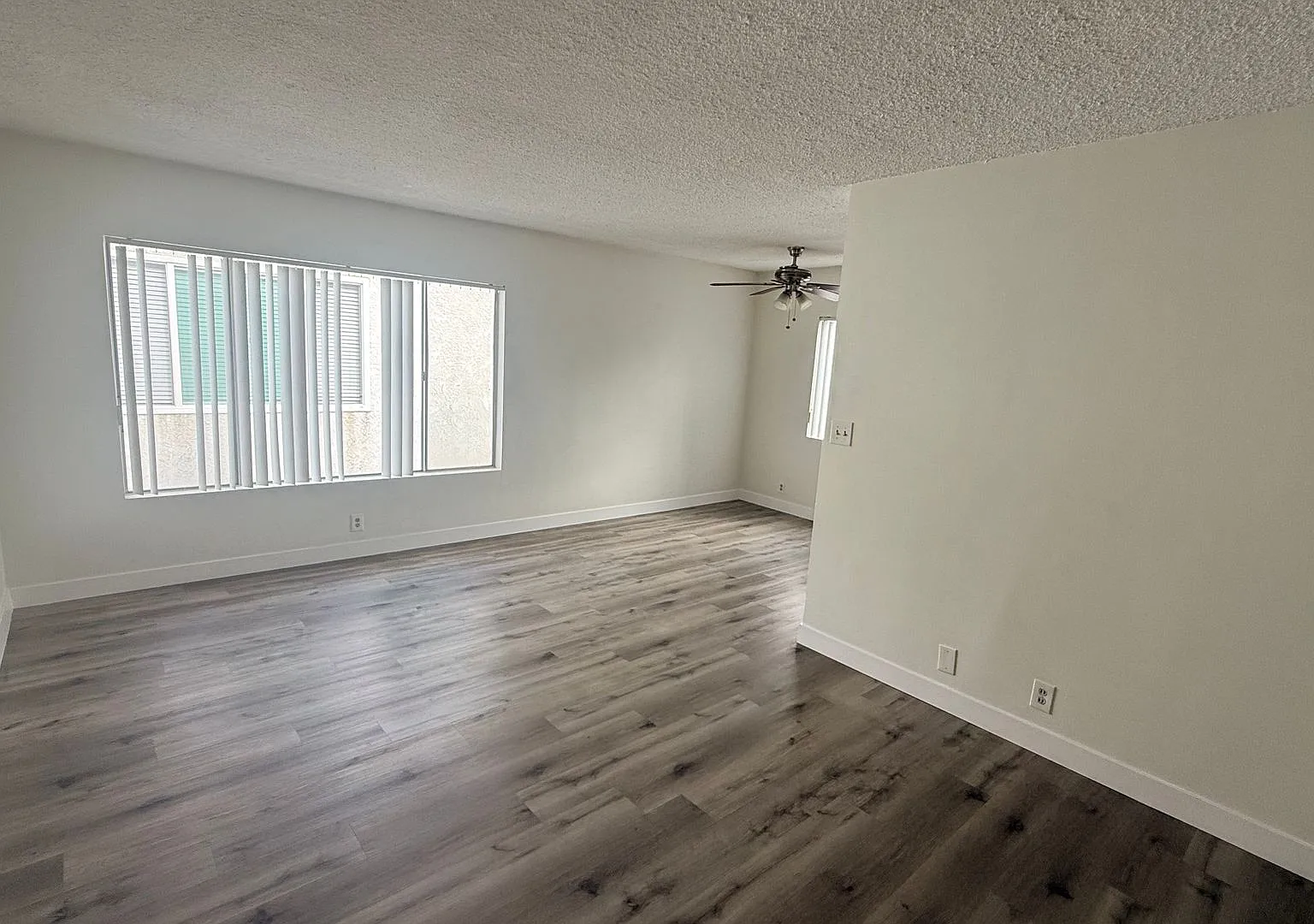639 E. Rose Avenue — Photo 1