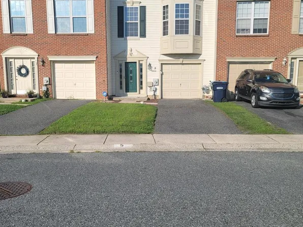 5 Carrick Ln, Bear, DE 19701