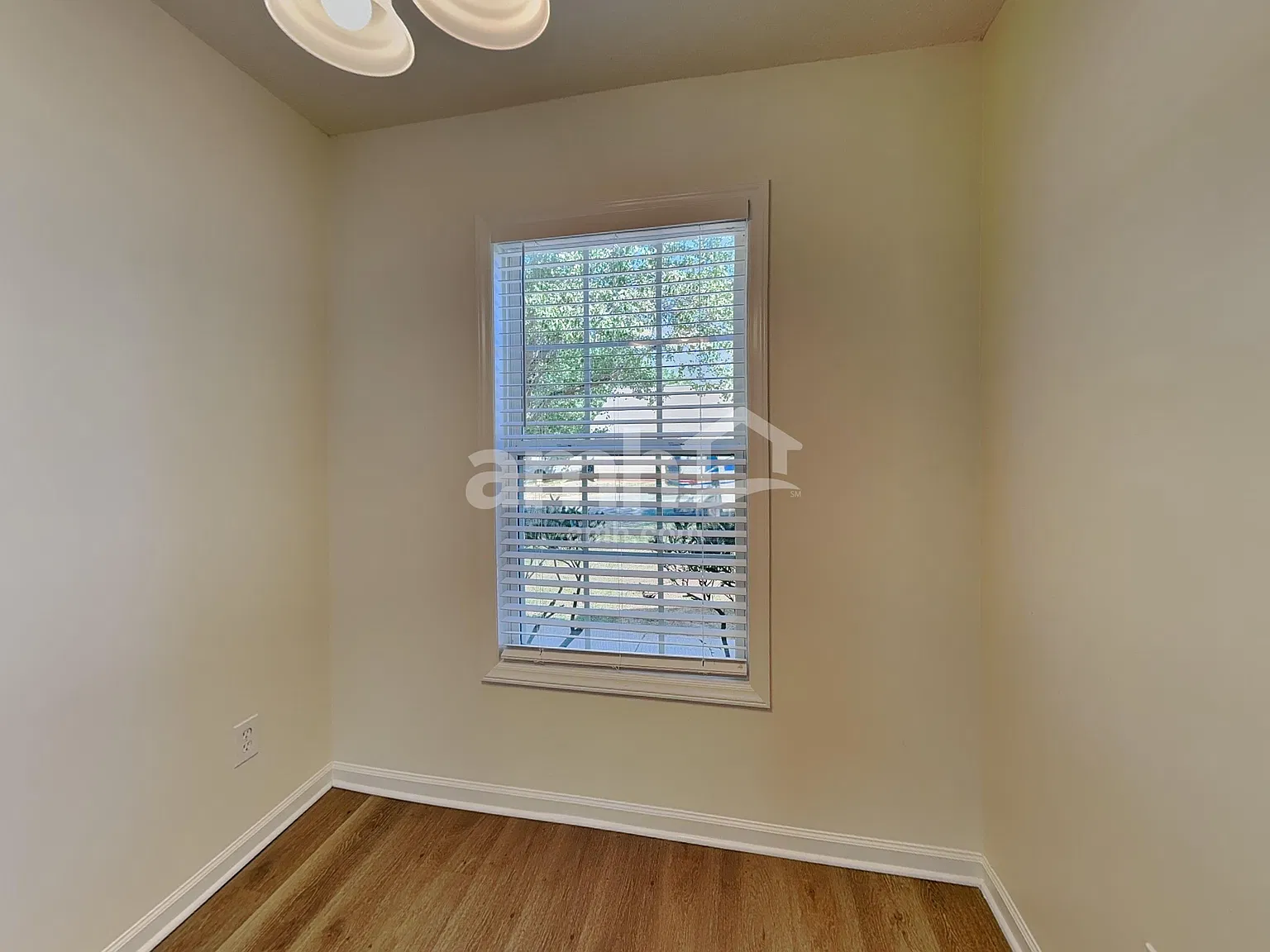 2 bed, 2.0 bath, 1250 sqft, $1,705 — Photo 4