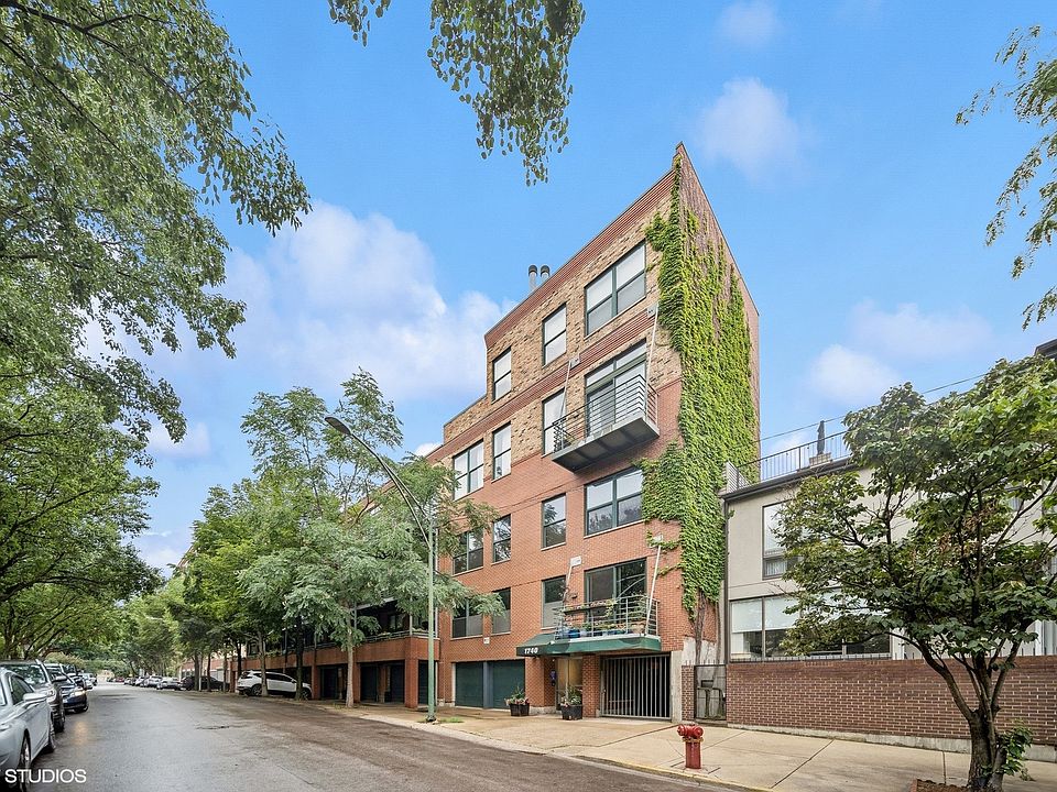1st image of 1740 N Marshfield Ave APT 19