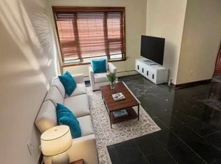 28-39 33rd St #2F, Astoria, NY 11103