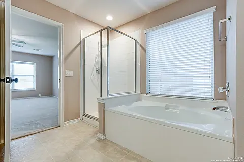 8102 Rosespur Park — Photo 13