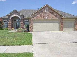 3308 Cypress Ct, Moore, OK 73170