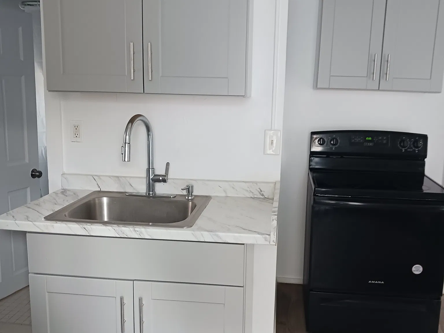 24 Cottage Street - 1 — Photo 1