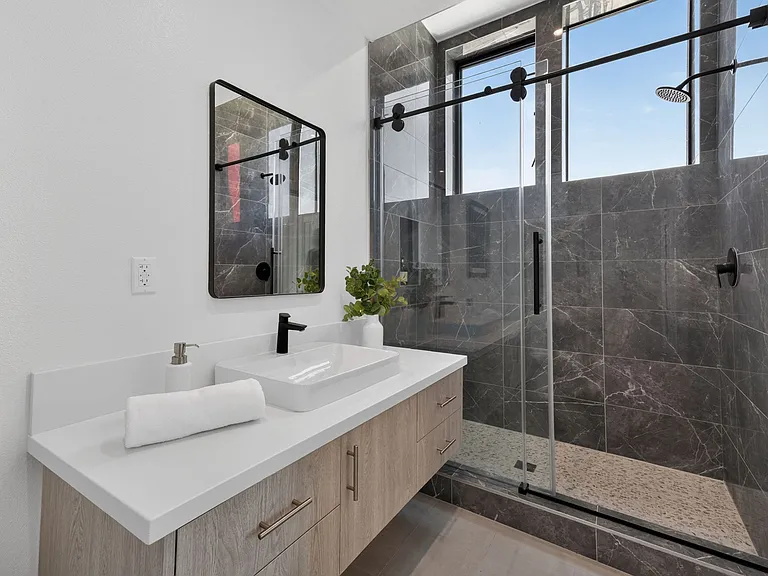 1204 S Orange Grove Ave — Photo 17