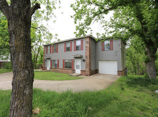 602 Camellia Dr #B, Bentonville, AR 72712