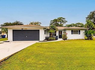 1068 Hudson Rd, Venice, FL 34293