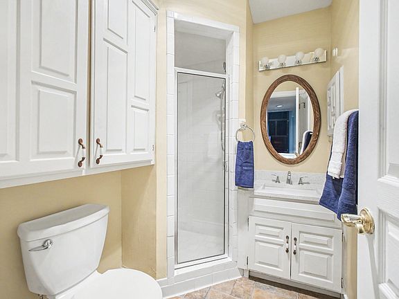 Downstairs FULL bath