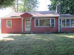 932 Netherwood Rd, Hyde Park, NY 12538