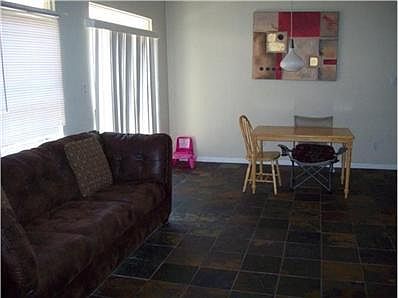 3rd image of 1521 Parkfield Cir