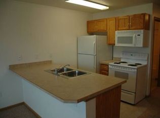 5002 16th Ave SW APT 103, Fargo, ND 58103